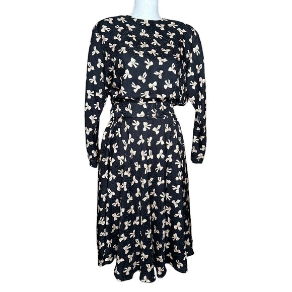 Megan Barrett Dresses & Skirts - Vintage 80s Megan Barrett 100% Silk Black Bow Print Belted Secretary Dress Sz 12
